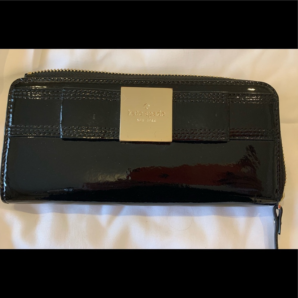 Kate Spade patent leather wallet